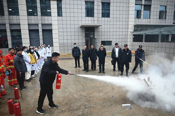 以演筑防、安全护航——娄底市中医医院开展2026年消防应急综合演练